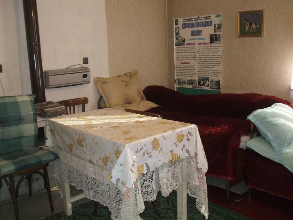 טרגובישטה Daneto Apartment מראה חיצוני תמונה
